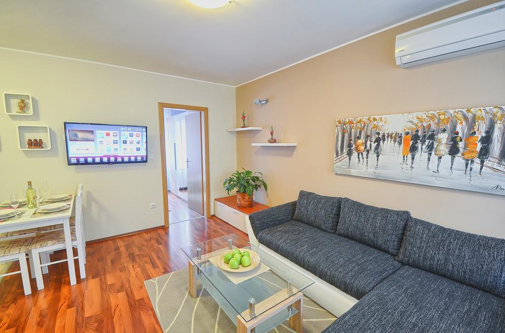 E&E Apartment Arena With Free Private Parking Pula Zewnętrze zdjęcie