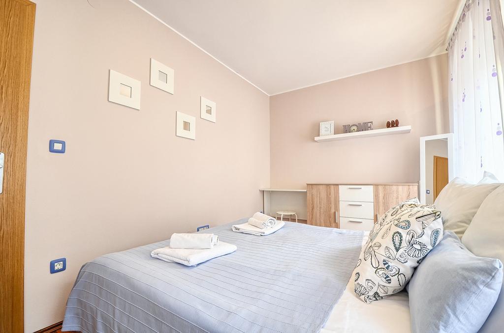 E&E Apartment Arena With Free Private Parking Pula Zewnętrze zdjęcie