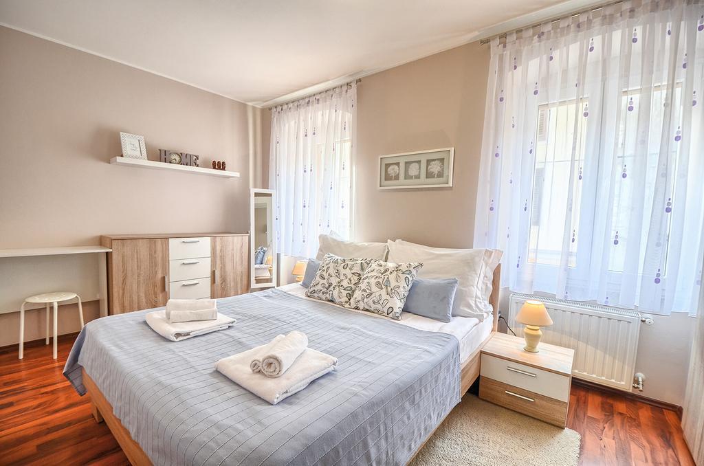 E&E Apartment Arena With Free Private Parking Pula Zewnętrze zdjęcie